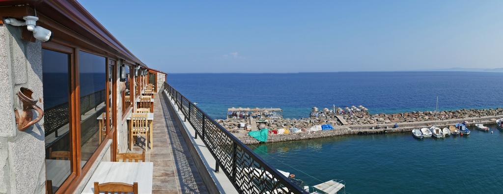 Assos Hotel Exteriér fotografie