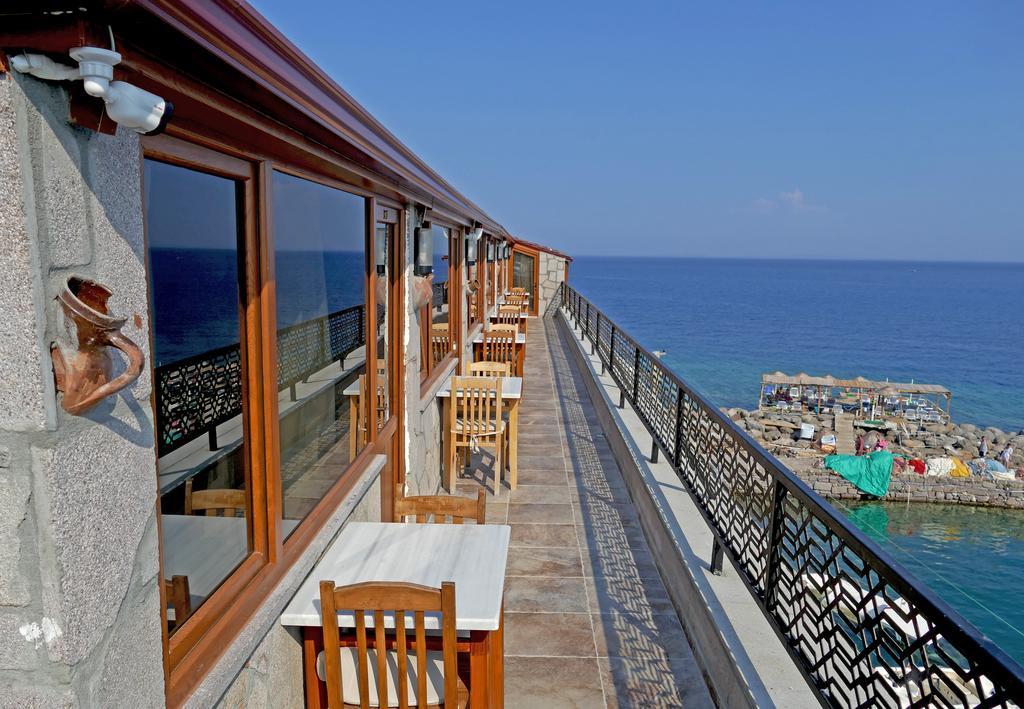 Assos Hotel Exteriér fotografie